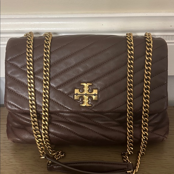 Tory Burch Kira Chevron Quilted Convertible Shoulder Bag - Picture 8 of 16